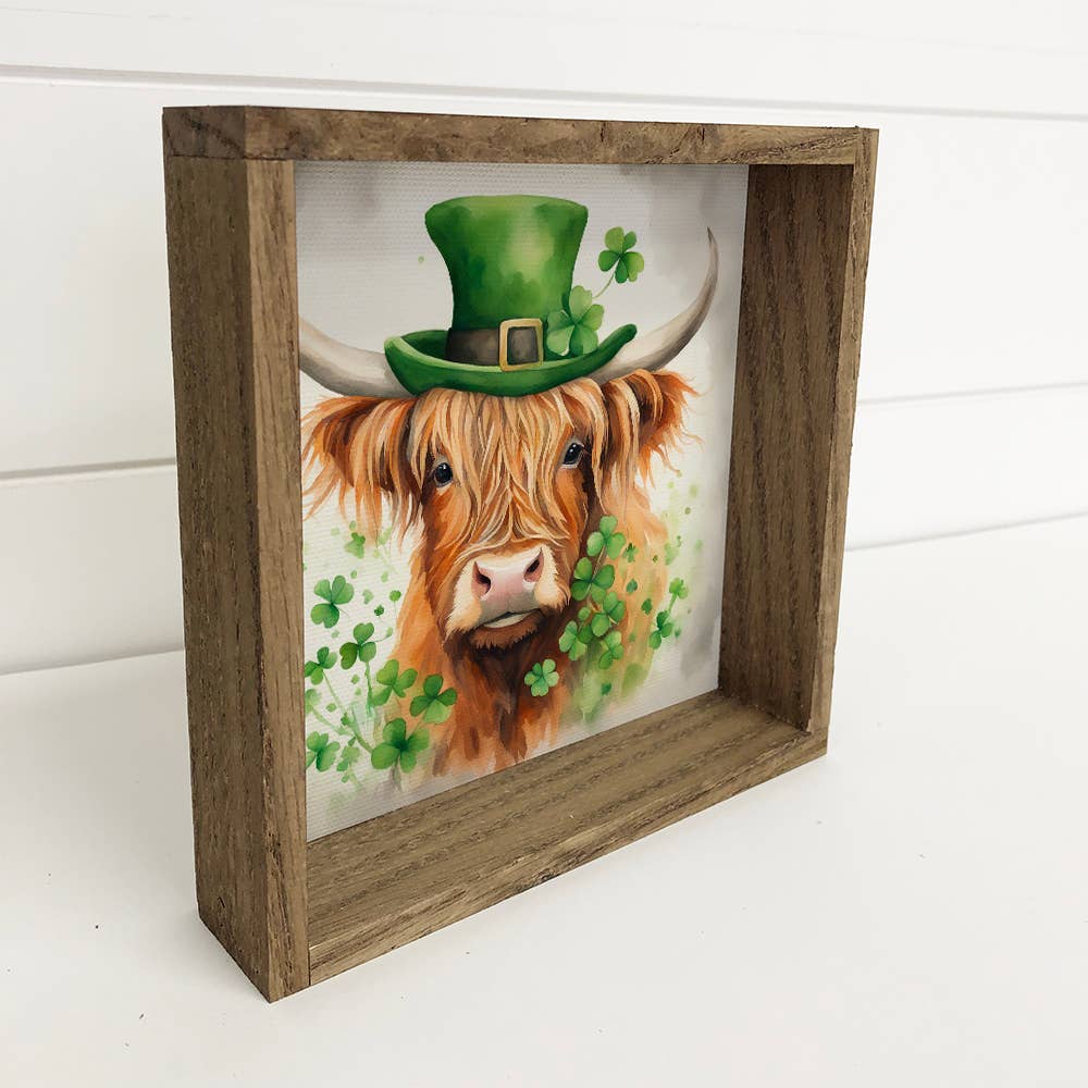 St Patrick's Highland Cow - St. Patrick's Canvas Art