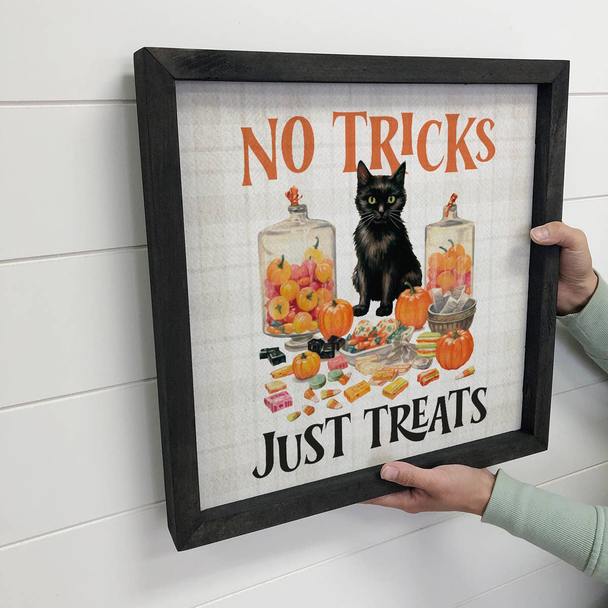 Halloween Vintage No Tricks Cat - Cute Halloween Word Sign