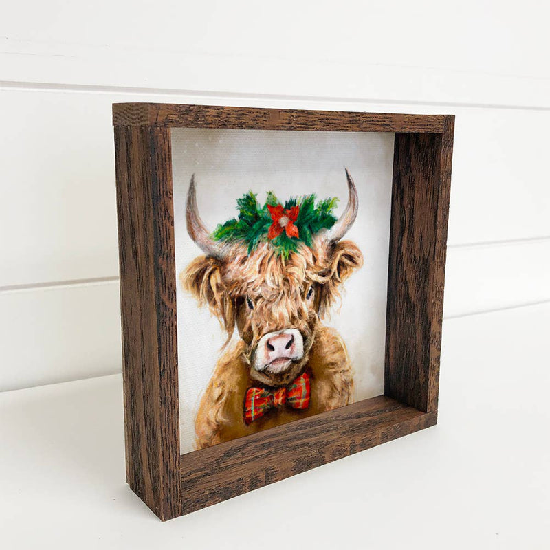 Highland Cow in Christmas Wreath Holiday Farm Small Decor