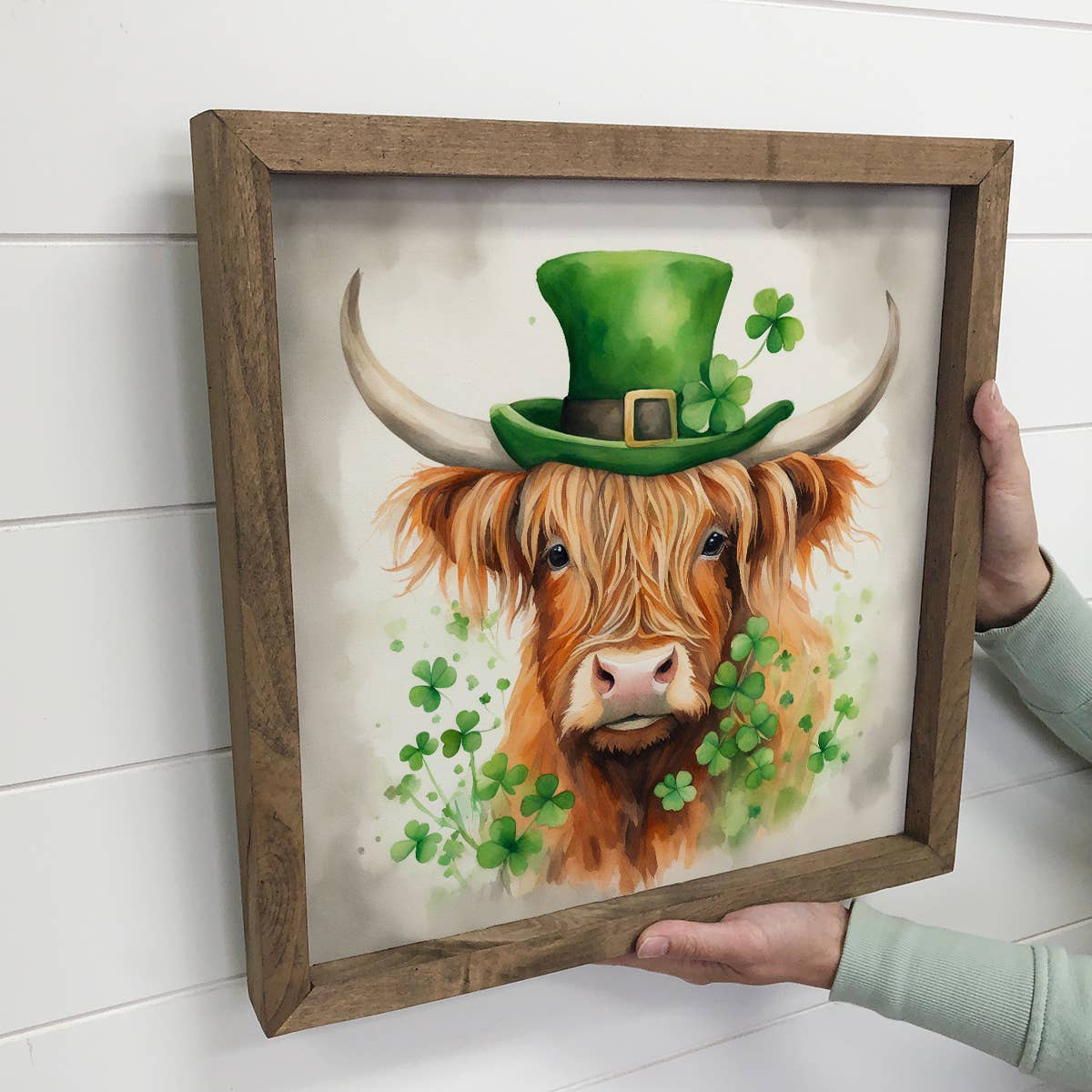 St Patrick's Highland Cow - St. Patrick's Canvas Art